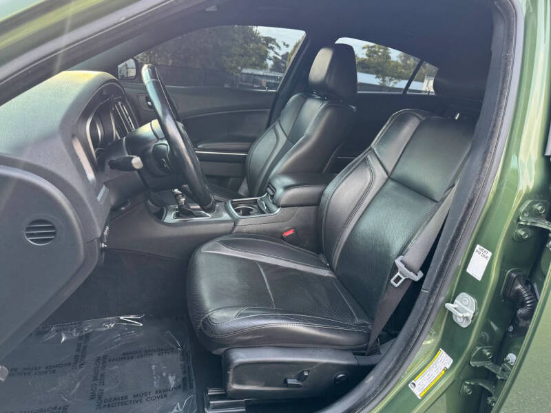 2020 Dodge Charger SXT