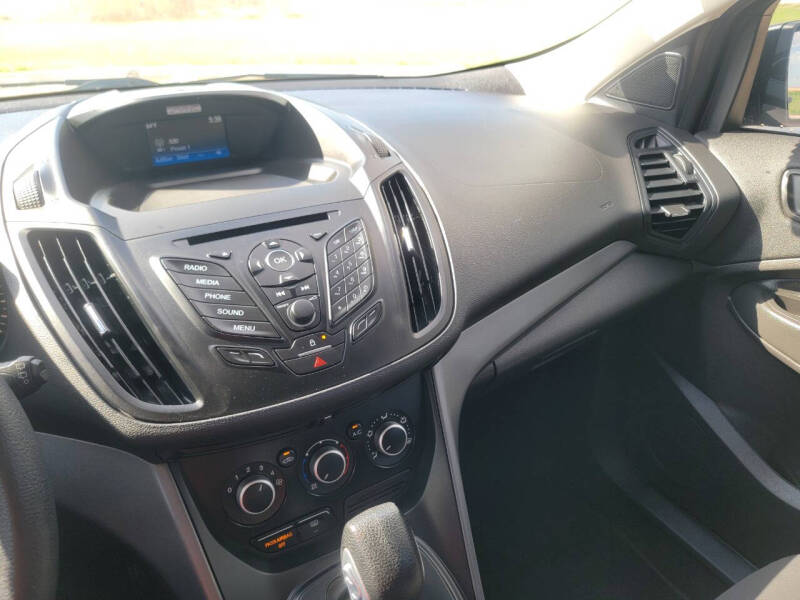 2016 Ford Escape S
