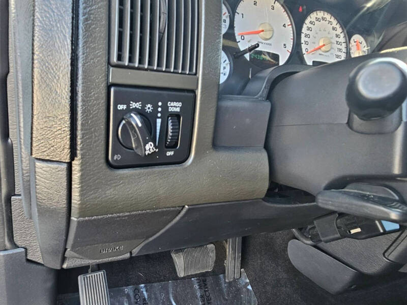 2004 Dodge Ram 2500 ST