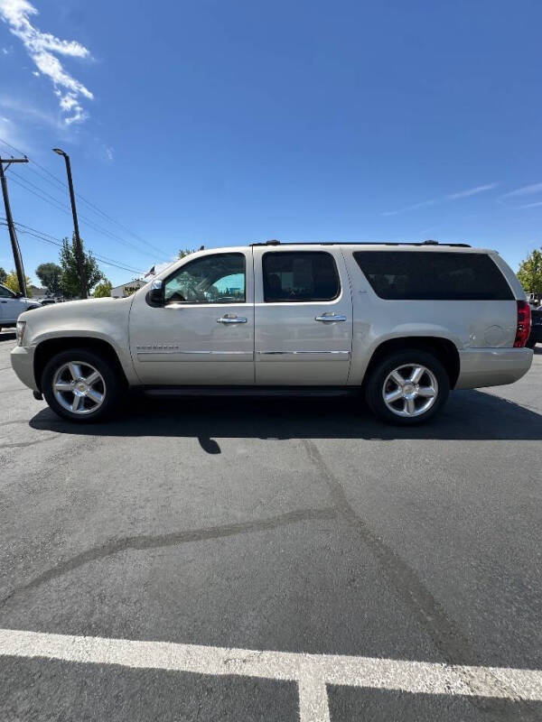 2013 Chevrolet Suburban LTZ