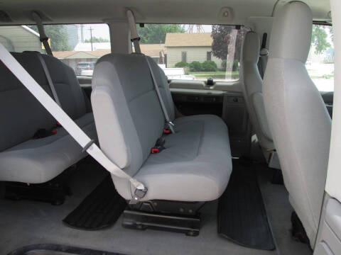 2010 Ford E-Series E-350 SD XLT