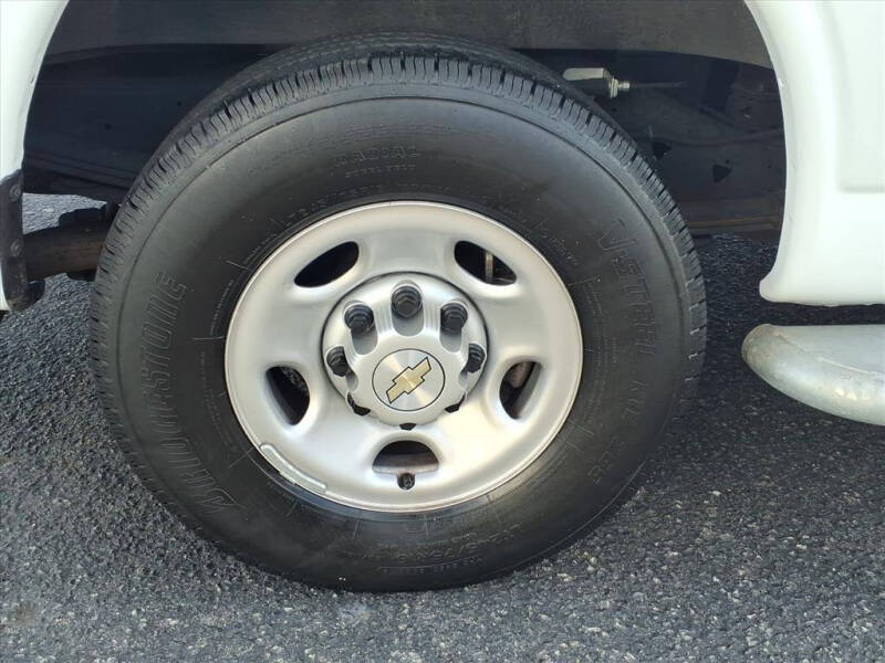 2024 Chevrolet Express 2500