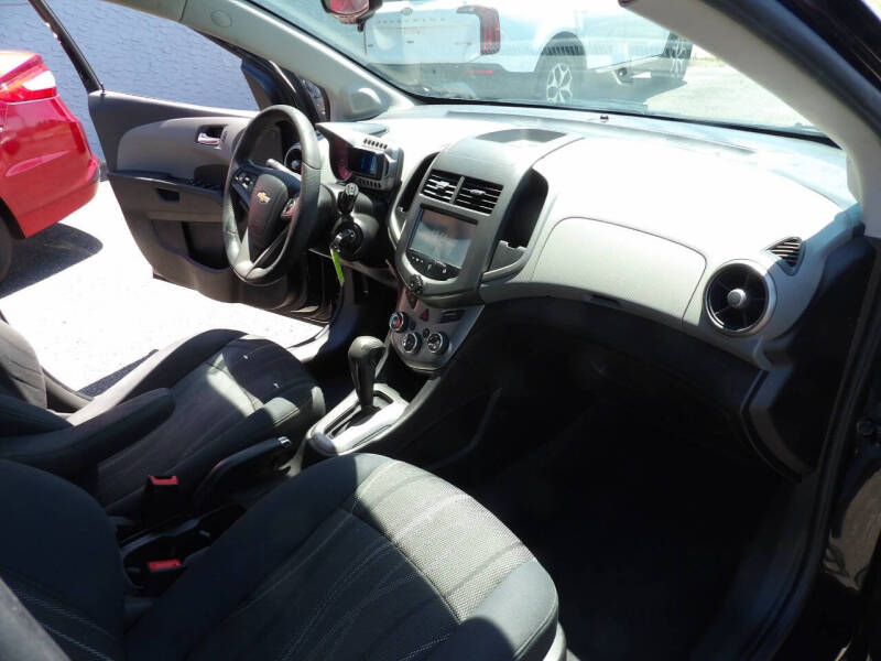 2016 Chevrolet Sonic LT Auto