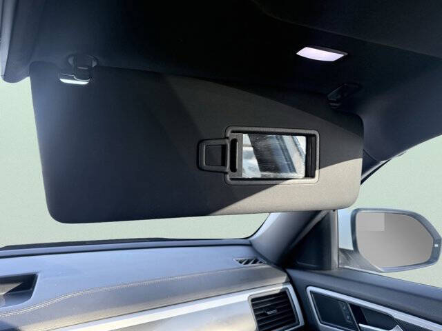 2021 Volkswagen Atlas Cross Sport V6 SE R-Line