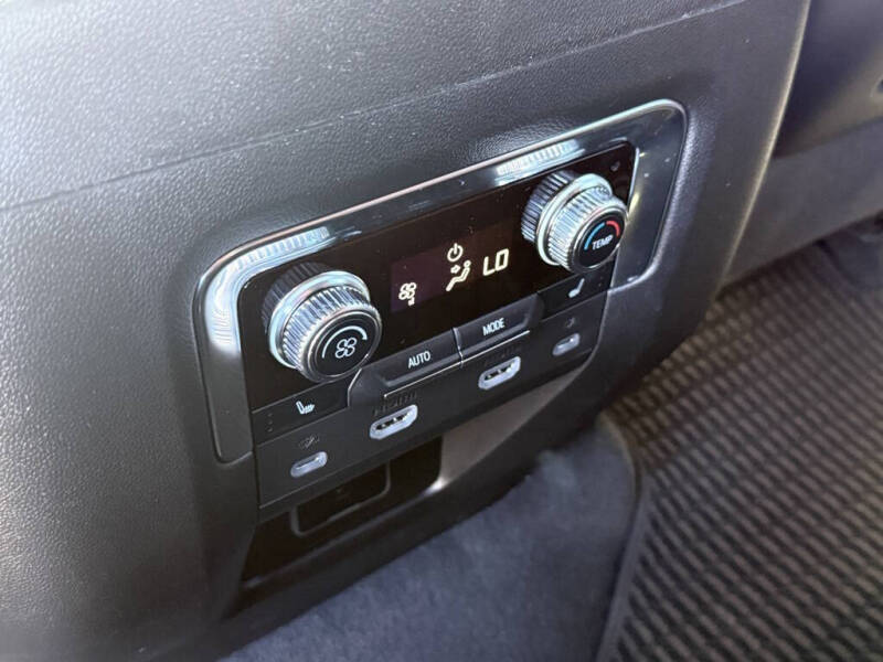 2024 GMC Yukon XL Denali Ultimate