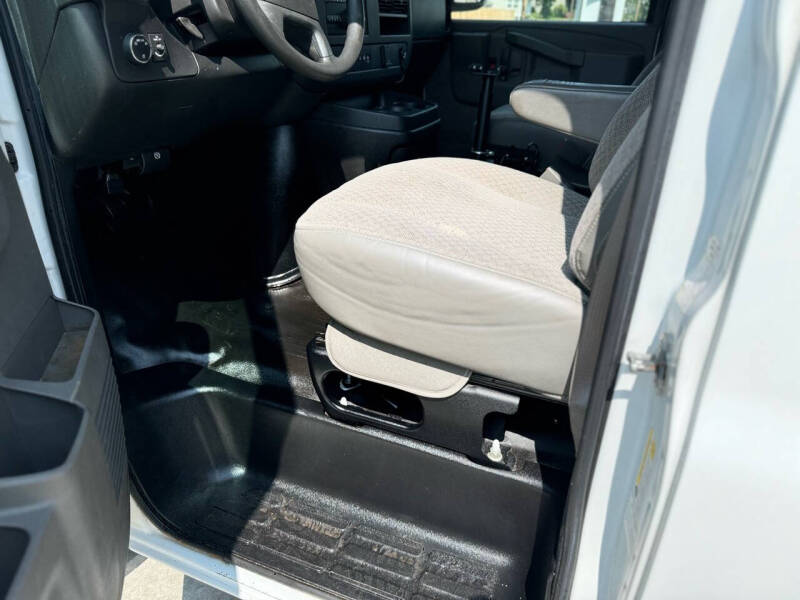 2019 Chevrolet Express Cargo Work Van photo 13