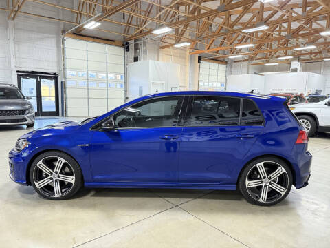 2016 Volkswagen Golf R 4Motion