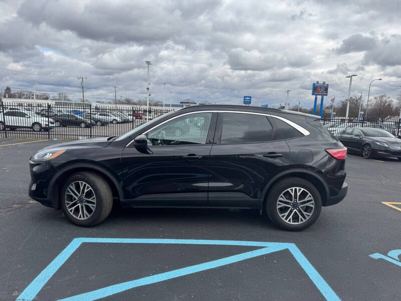 2020 Ford Escape SEL