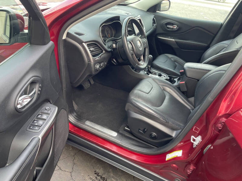 2019 Jeep Cherokee Limited photo 10