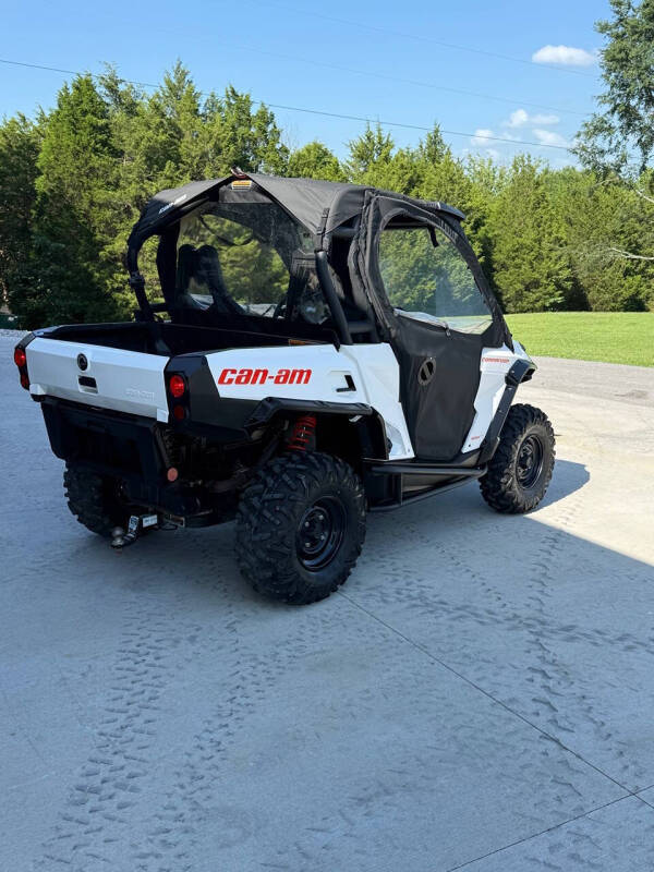 2019 Can-Am Commander