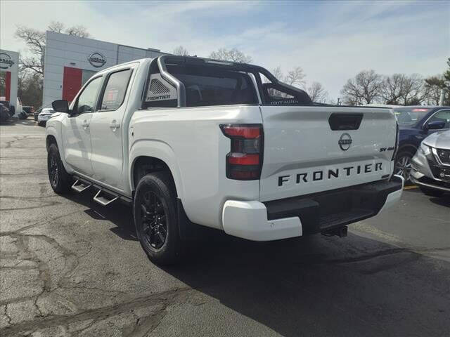 2023 Nissan Frontier SV