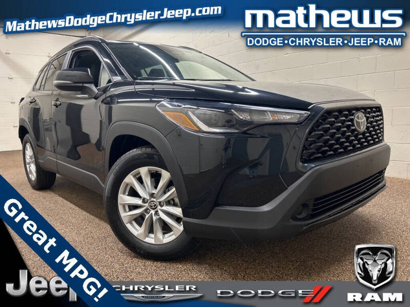 2024 Toyota Corolla Cross LE's photo