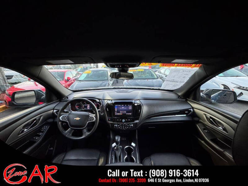 2023 Chevrolet Traverse LT Leather