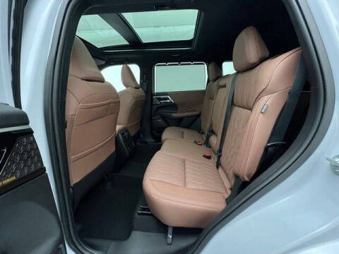 2025 Mitsubishi Outlander SEL