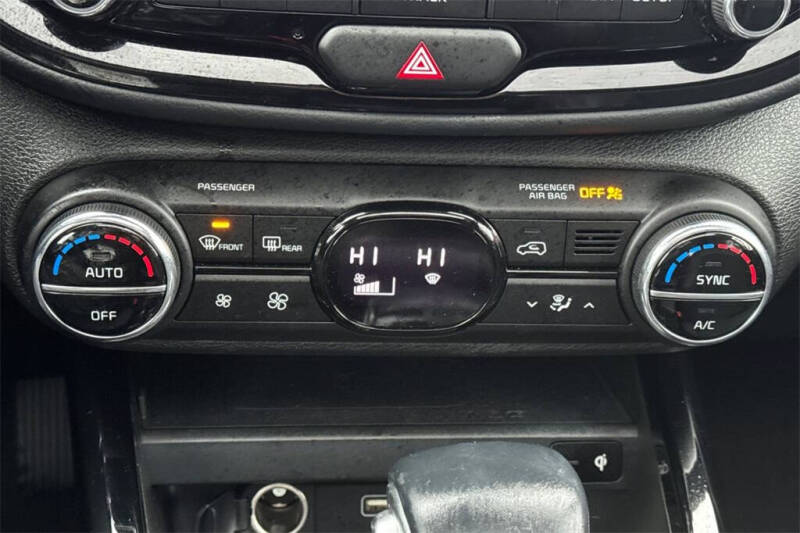 2025 Kia Soul GT-Line