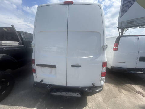 2017 Nissan NV