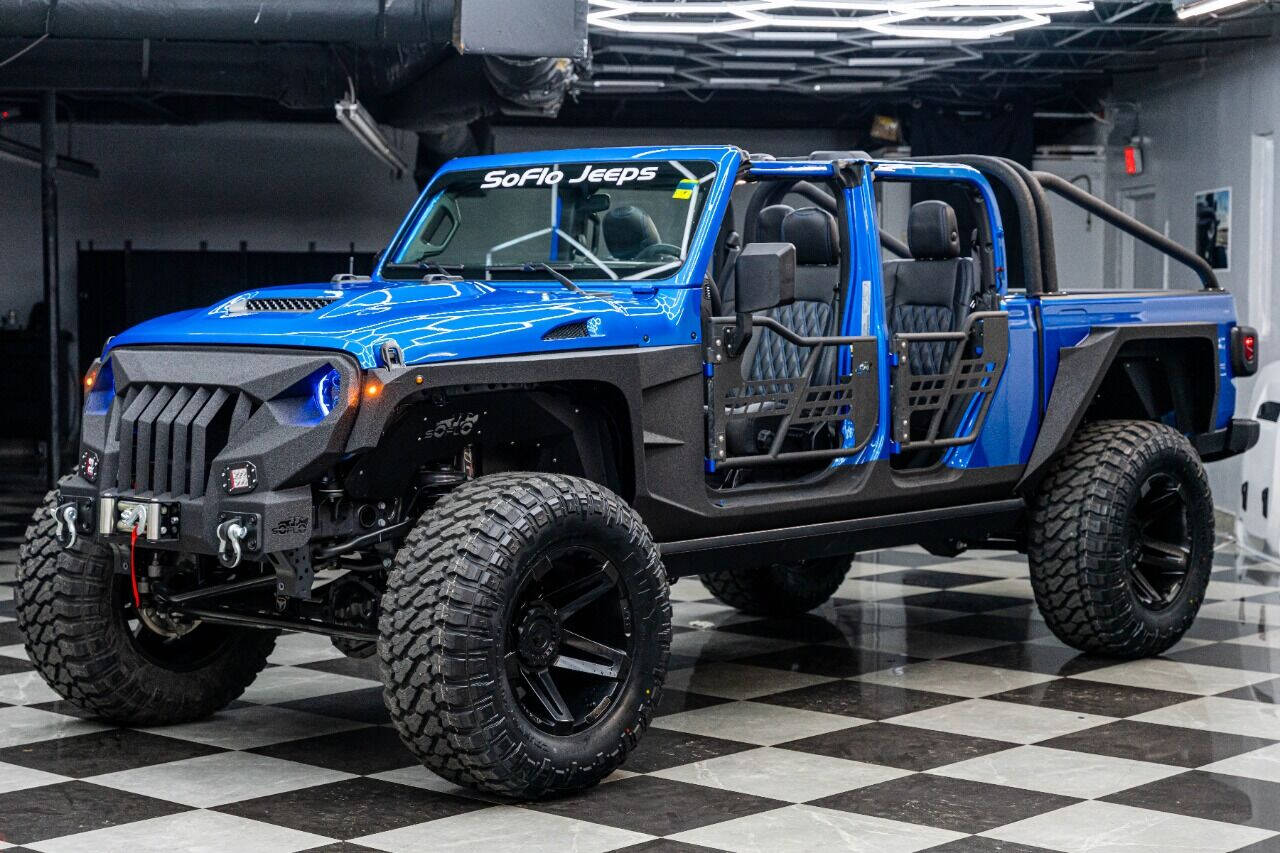 2023 JEEP Gladiator Pickup - $68,999