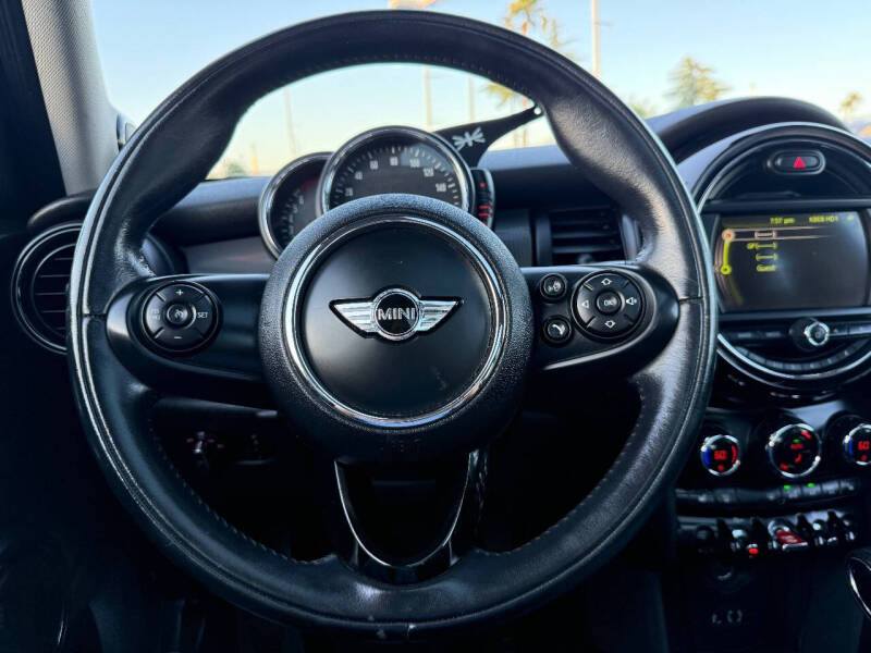 2017 MINI Hardtop 4 Door Cooper