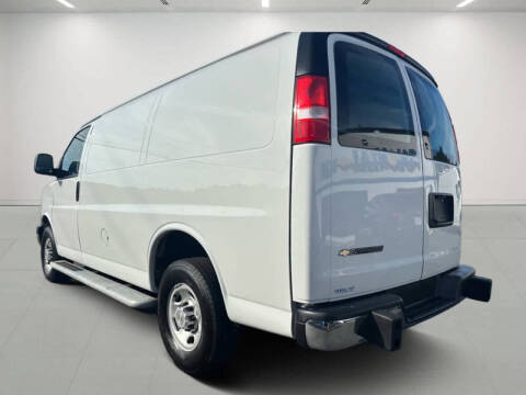 2024 Chevrolet Express 2500