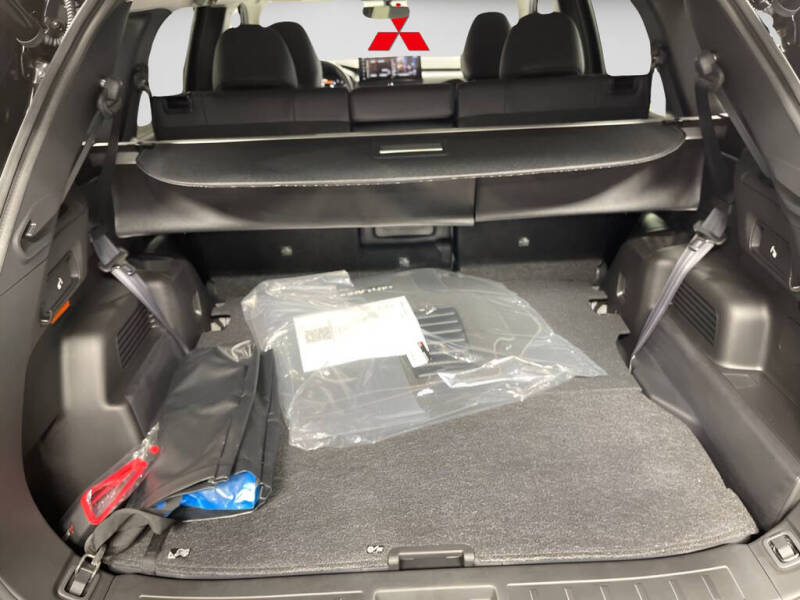 2026 Mitsubishi Outlander PHEV SE