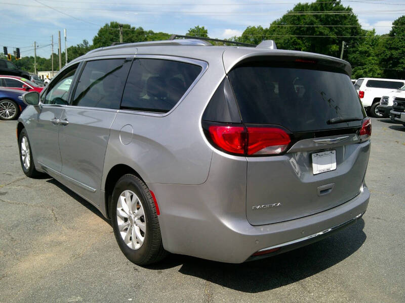 2019 Chrysler Pacifica Touring L