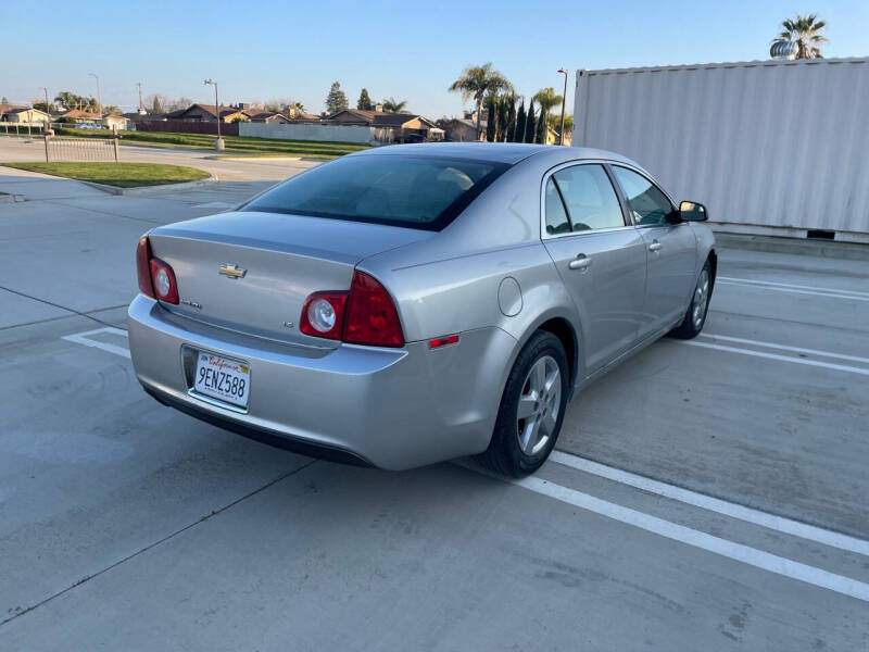 2008 Chevrolet Malibu for sale at PERRYDEAN AERO AUTO SALES in Sanger CA