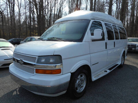 2005 Chevrolet Express for sale at Super Sports & Imports in Jonesville NC