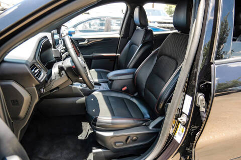 2025 Ford Escape ST-Line Select