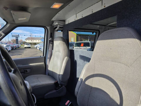 2002 Ford E-Series E-250