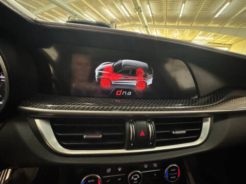 2018 Alfa Romeo Stelvio Quadrifoglio