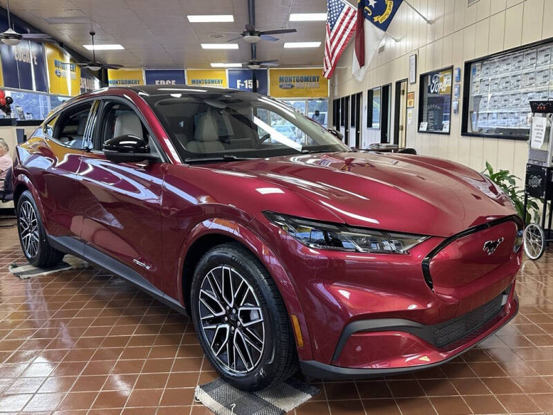 2025 Ford Mustang Mach-E Premium