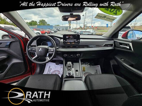 2024 Mitsubishi Outlander ES