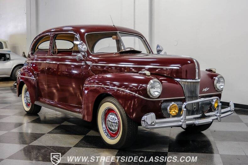 1941 Ford Deluxe