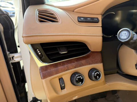 2017 Cadillac Escalade ESV Platinum