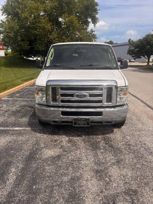 2010 Ford E-Series E-350 SD XLT