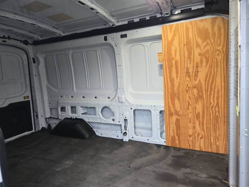 2022 Ford Transit 250