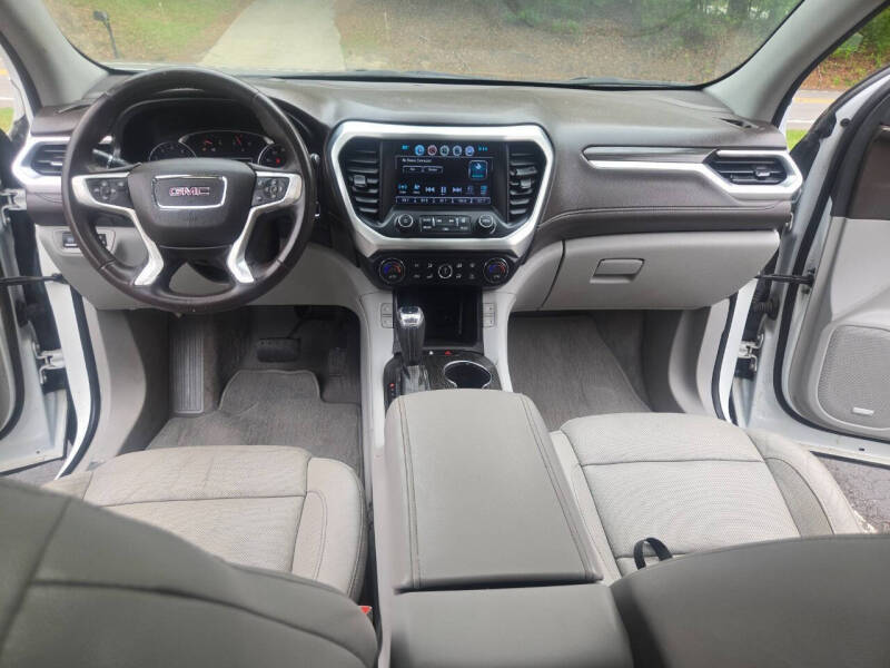 2017 GMC Acadia SLT-2
