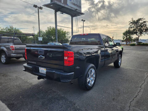 2017 Chevrolet Silverado 1500 Custom