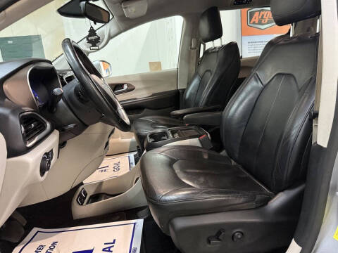 2018 Chrysler Pacifica Touring L