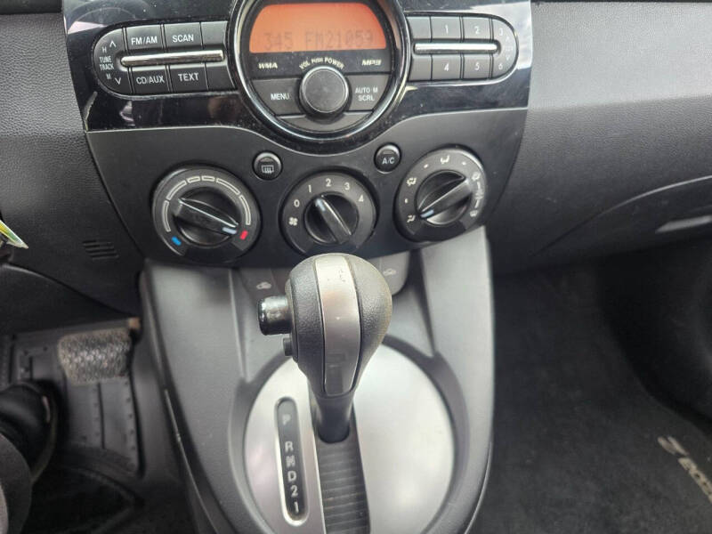 2011 Mazda MAZDA2 Touring