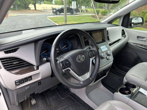 2017 Toyota Sienna