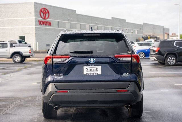 2024 Toyota RAV4 Hybrid XLE