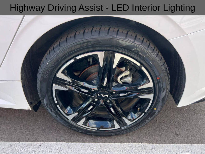 2022 Kia K5