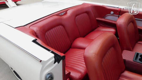 1962 Ford Thunderbird