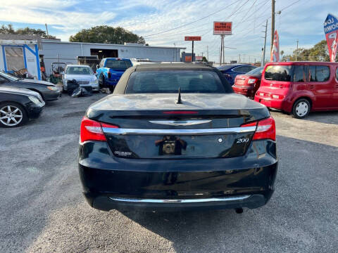 2012 Chrysler 200 Touring