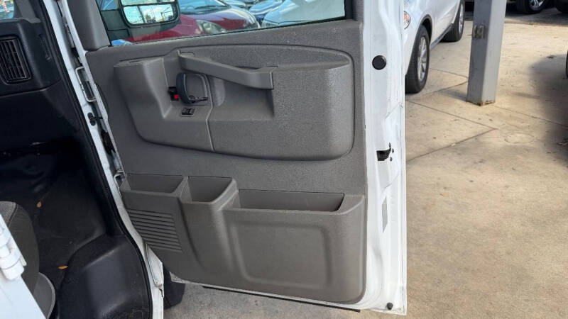 2017 Chevrolet Express 2500