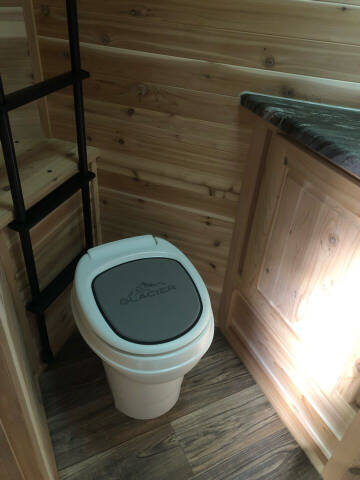 2022 Glacier 17’ RV EXPLORER