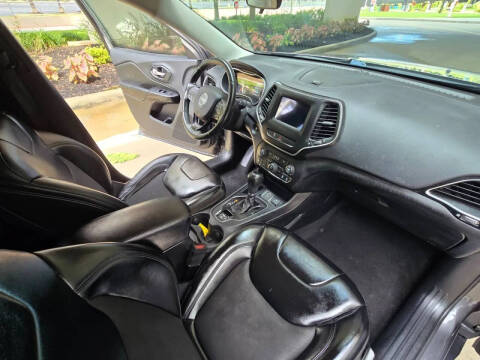 2019 Jeep Cherokee Altitude
