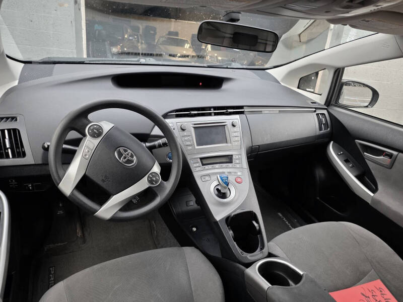 2014 Toyota Prius Four