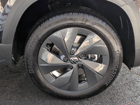 2025 Volkswagen Taos S